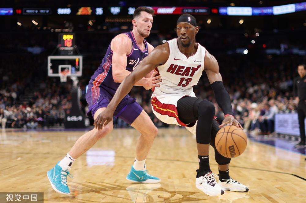 赛季的首轮 赛季的首轮