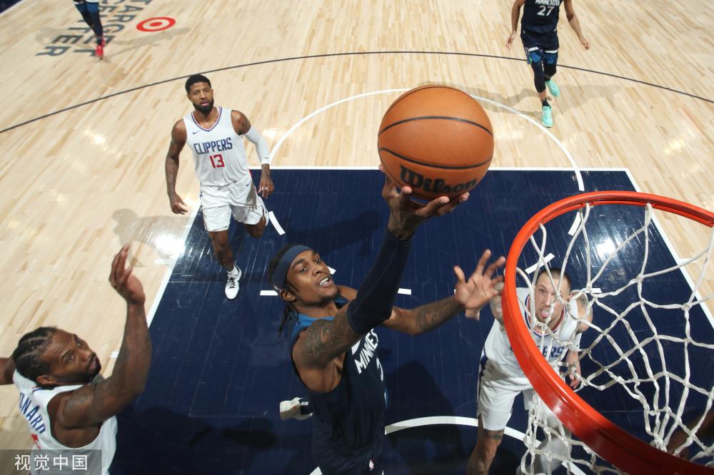 球迷们期待 球迷们期待