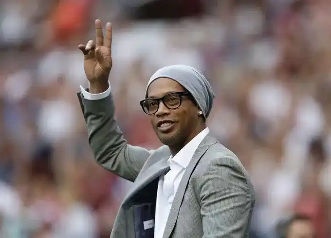 式是否存在 式是否存在