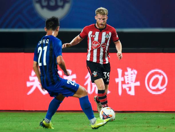 而被提名主 而被提名主